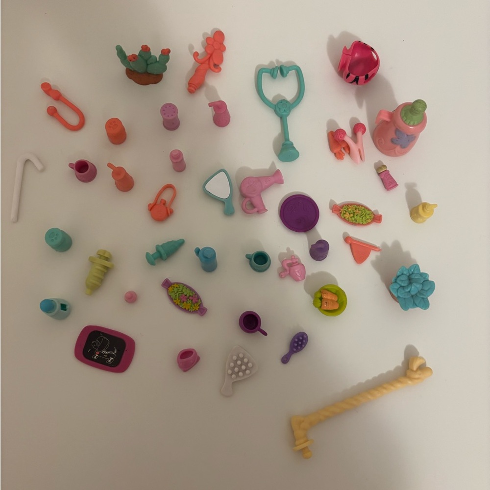 Littlest pet shop accessories